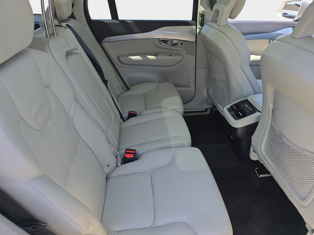Used 2016 Volvo XC90 T6 Momentum w/ Vision Package AWD/4WD image 13