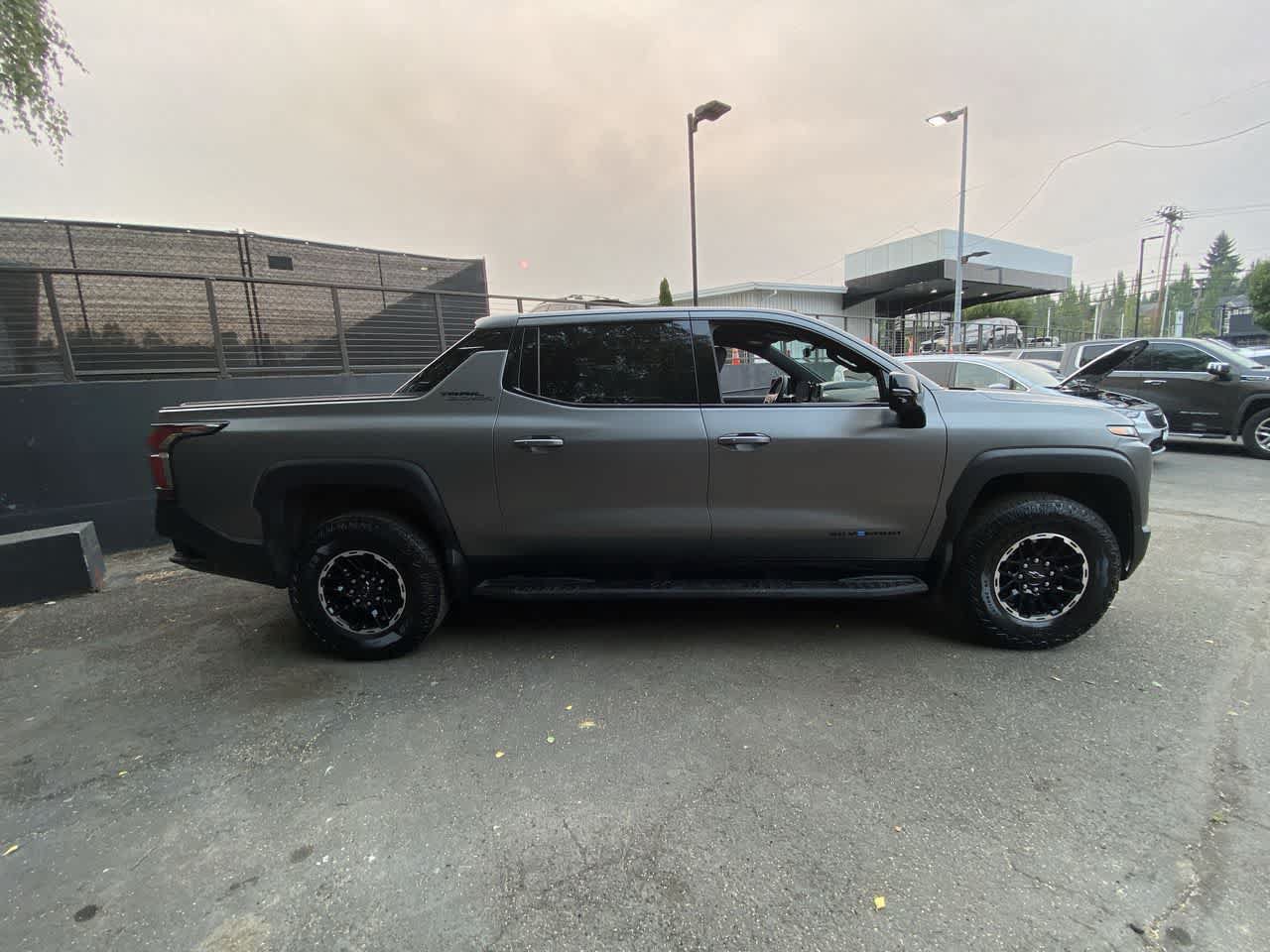 Used 2026 Chevrolet Silverado EV Trail Boss AWD/4WD image 7