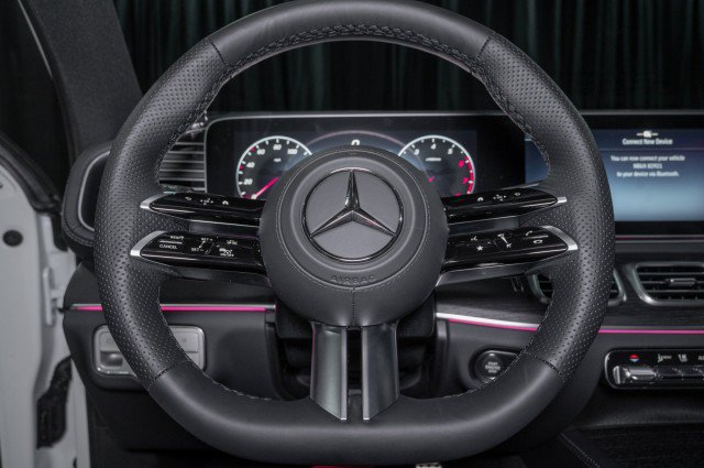 New 2026 Mercedes-Benz GLS 450 4MATIC image 22