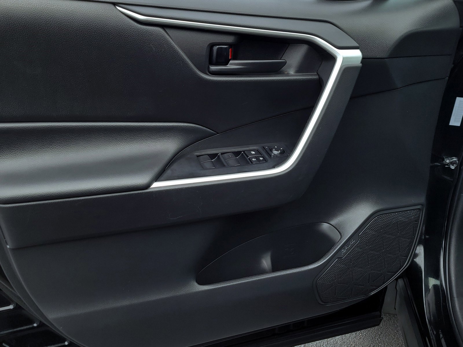 Certified 2024 Toyota RAV4 LE image 9