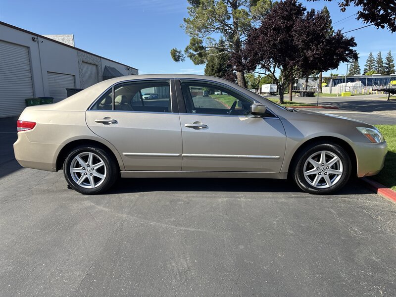 Used 2004 Honda Accord EX image 14