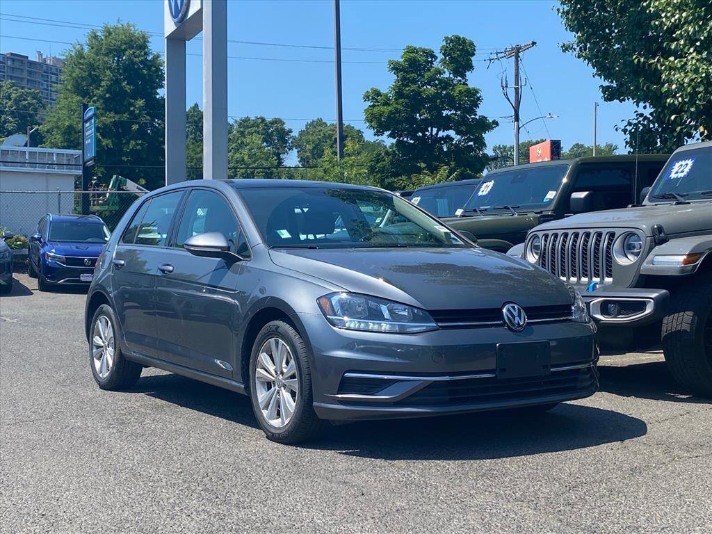 Certified 2020 Volkswagen Golf 4-Door FWD image 1