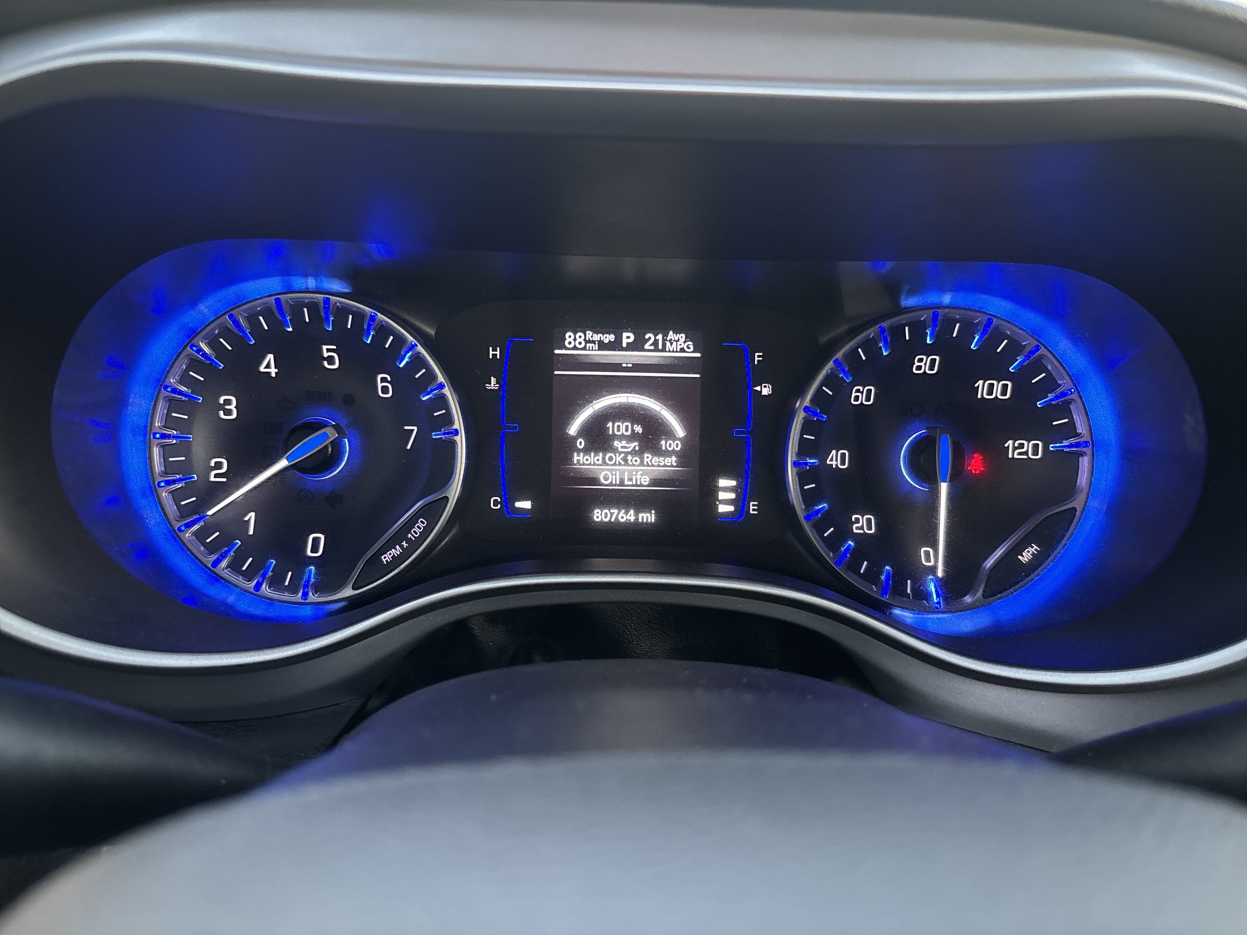 Used 2020 Chrysler Pacifica Touring w/ S Appearance Package FWD image 12