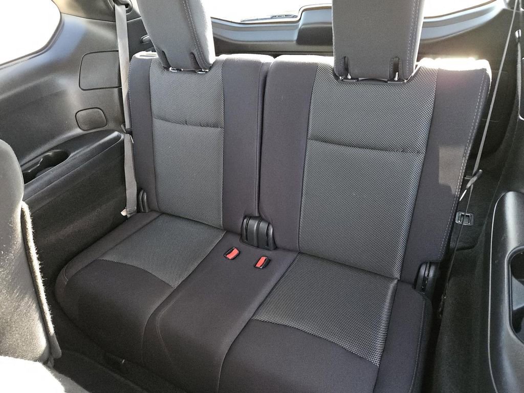 Used 2020 Nissan Pathfinder SV image 27