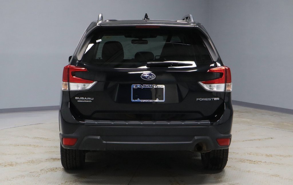 Used 2022 Subaru Forester Premium image 10