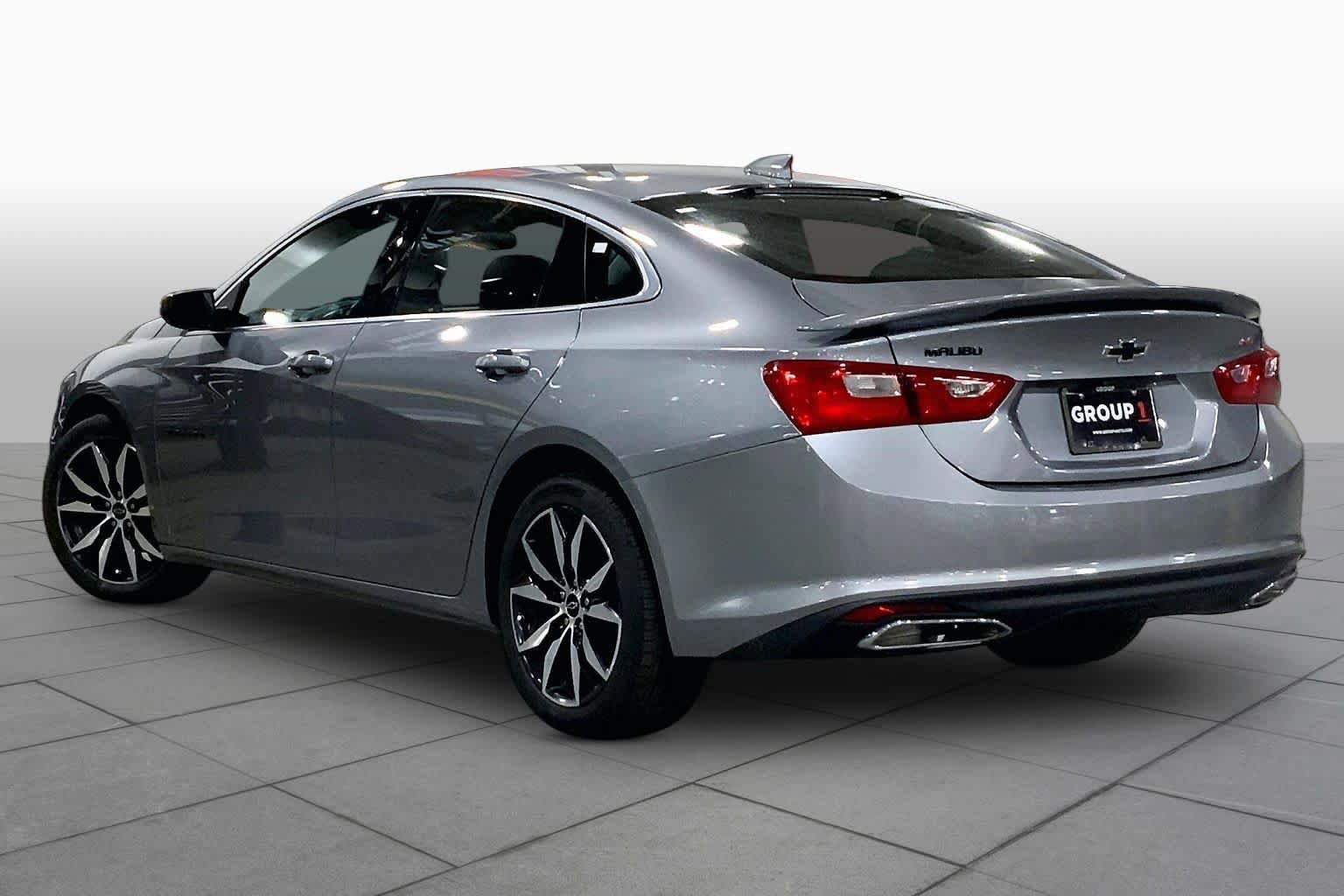 Used 2023 Chevrolet Malibu RS FWD image 12