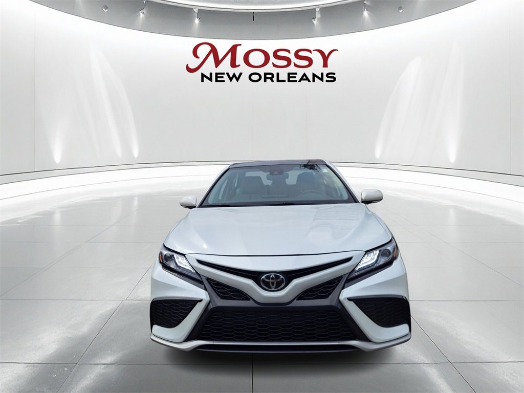 Used 2022 Toyota Camry XSE image 2