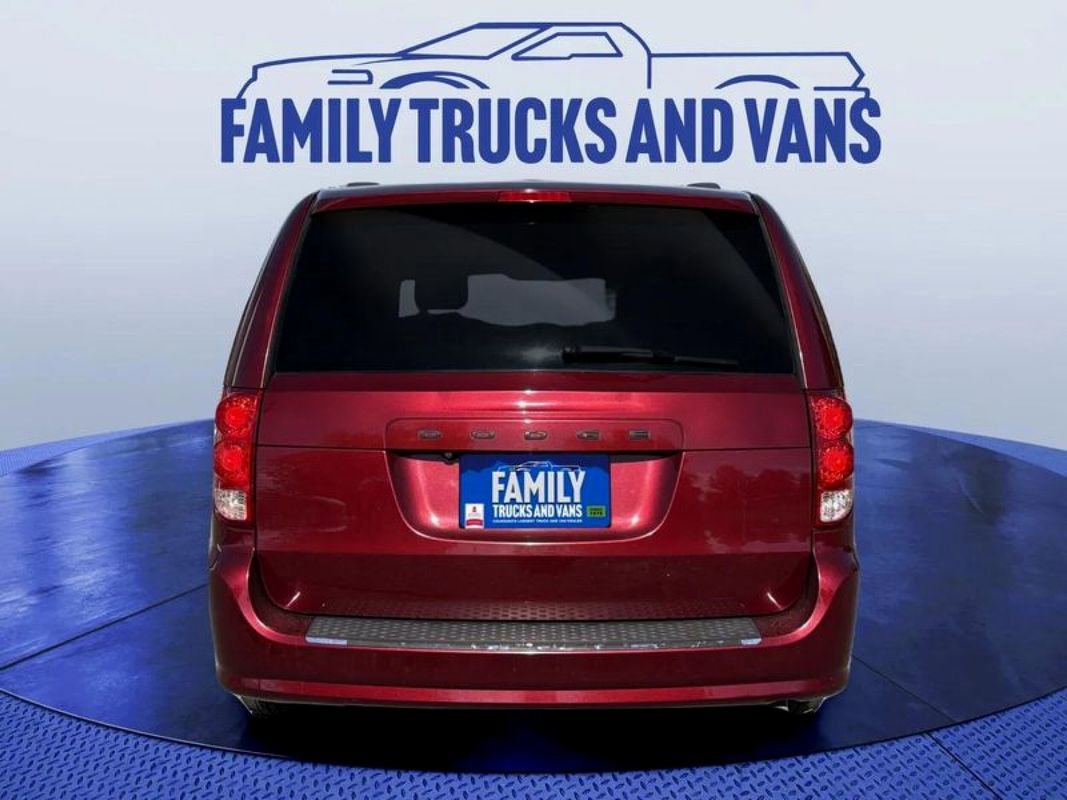 Used 2018 Dodge Grand Caravan GT image 4