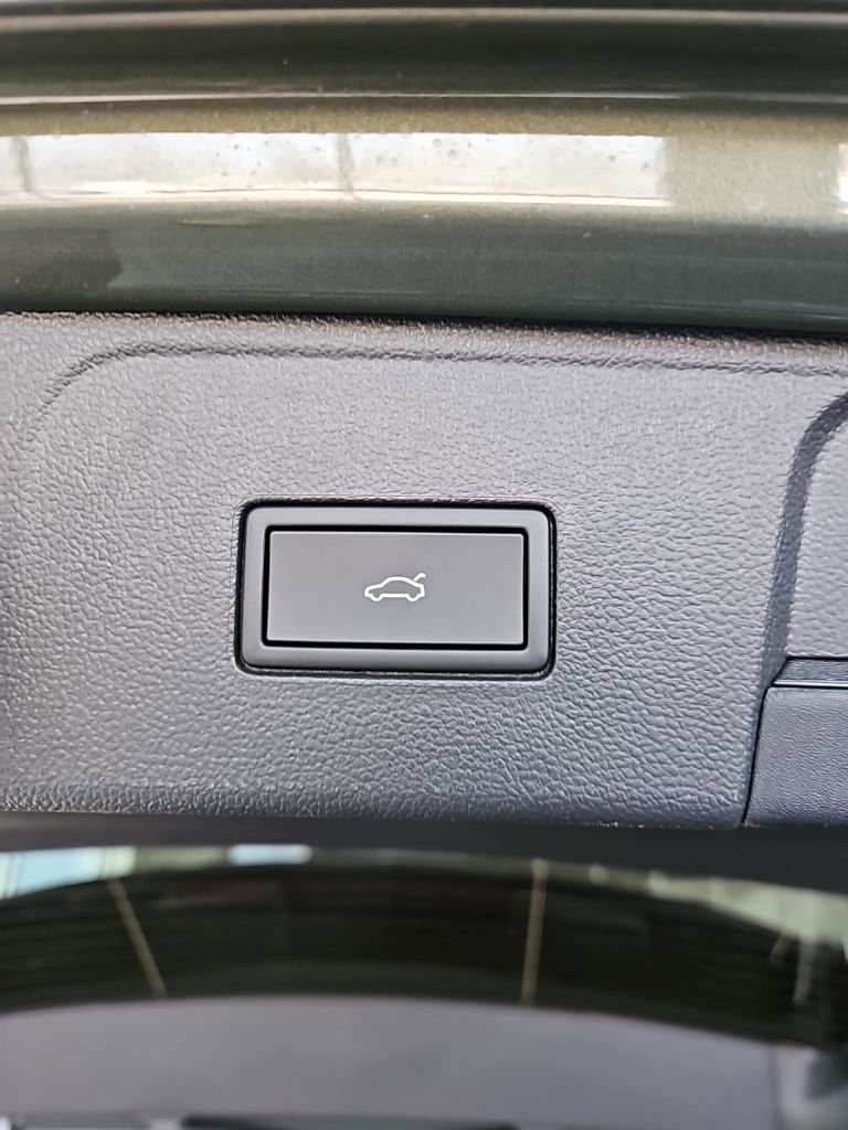 New 2026 Volkswagen Atlas SE image 22