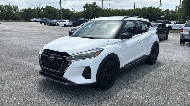 Used 2023 Nissan Kicks SR FWD image 3