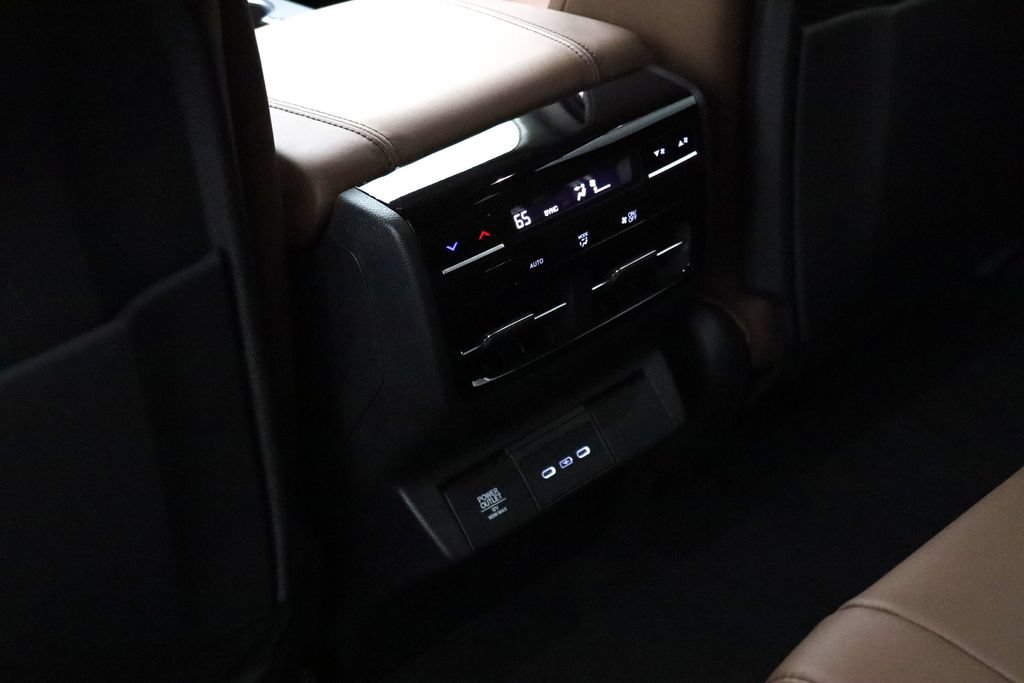 Certified 2026 Acura MDX w/ Technology Package AWD/4WD image 11