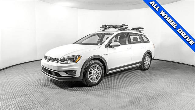 Used 2017 Volkswagen Golf Alltrack S image 2