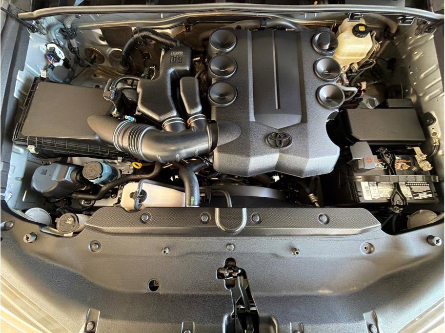 Used 2017 Toyota 4Runner SR5 image 30