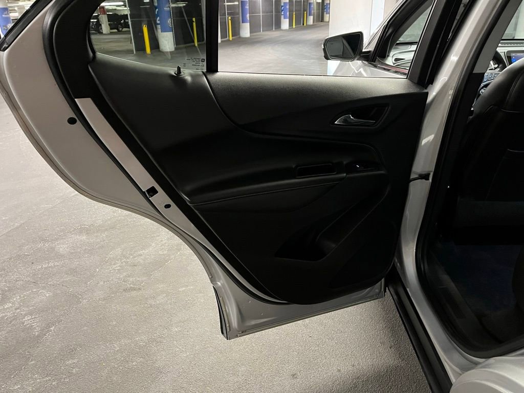 Used 2021 Chevrolet Equinox Premier image 18