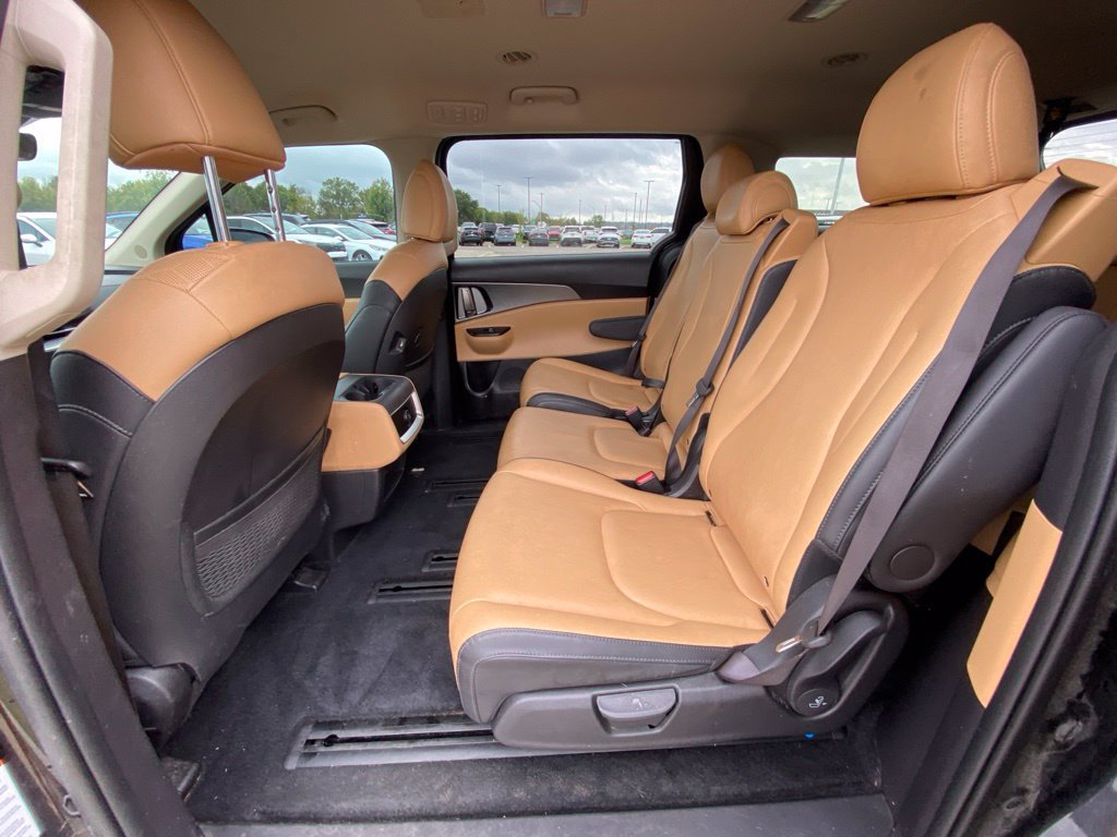 Certified 2024 Kia Carnival LX FWD image 21