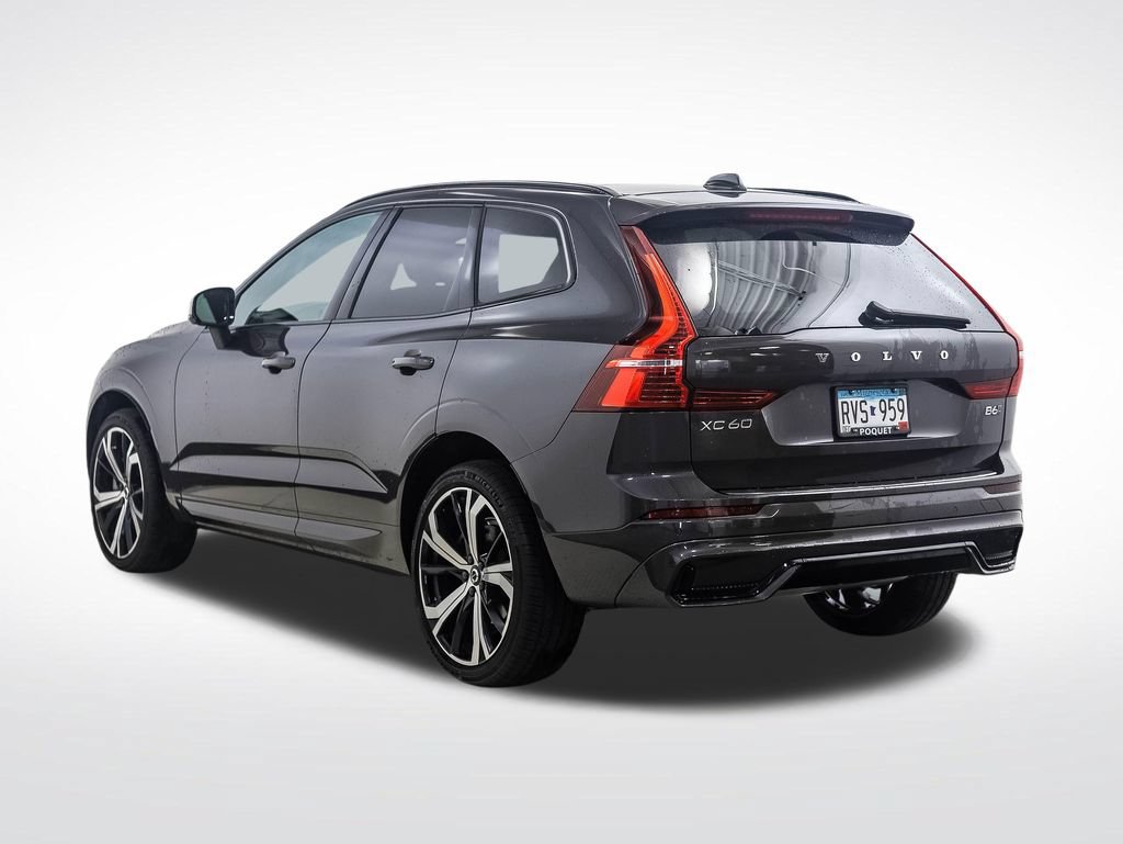 Used 2022 Volvo XC60 B6 R-Design w/ Protection Package Premier AWD/4WD image 3