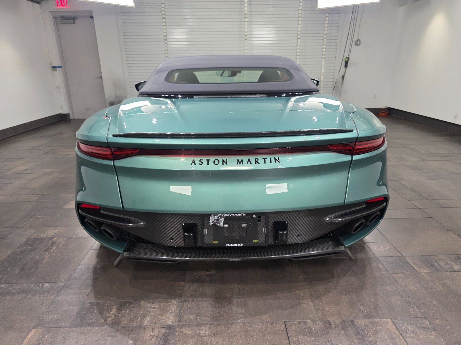 Used 2023 Aston Martin DBS Superleggera Volante image 25