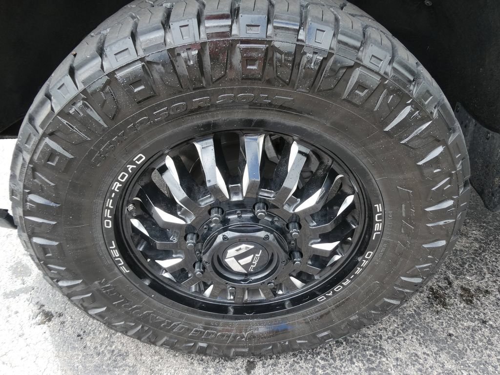 Used 2025 Chevrolet Silverado 3500 LT w/ Leather Package AWD/4WD image 10