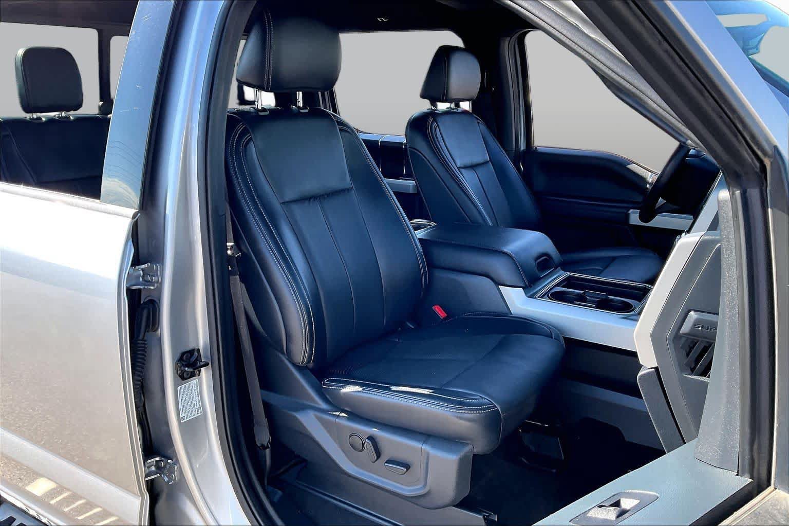 Used 2022 Ford F250 Lariat w/ Lariat Ultimate Package AWD/4WD image 9