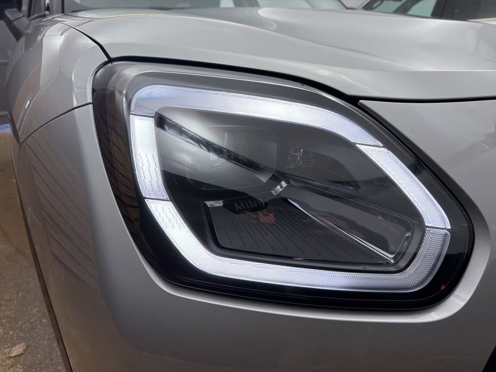 Used 2025 MINI Cooper Countryman S w/ Comfort Package Max image 28