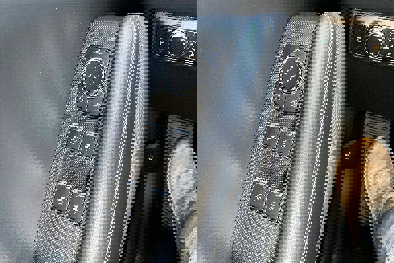 Used 2021 Ford Mustang Mach-E Select image 33