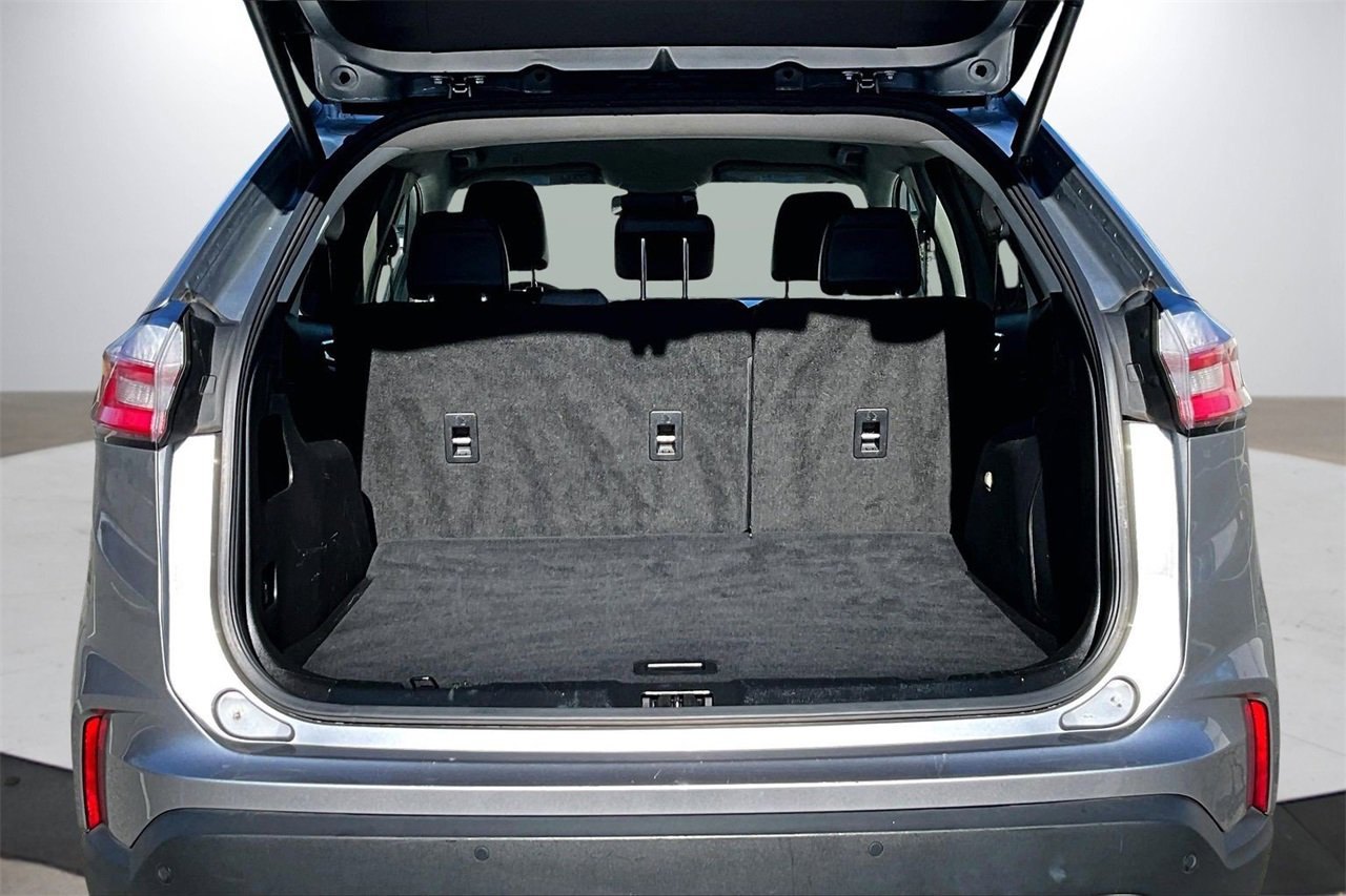 Used 2024 Ford Edge Titanium image 24