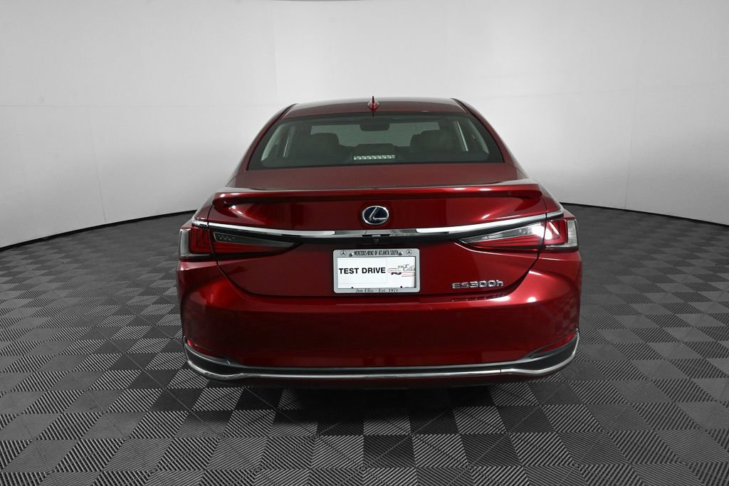 Used 2020 Lexus ES 300h w/ Accessory Package FWD image 26