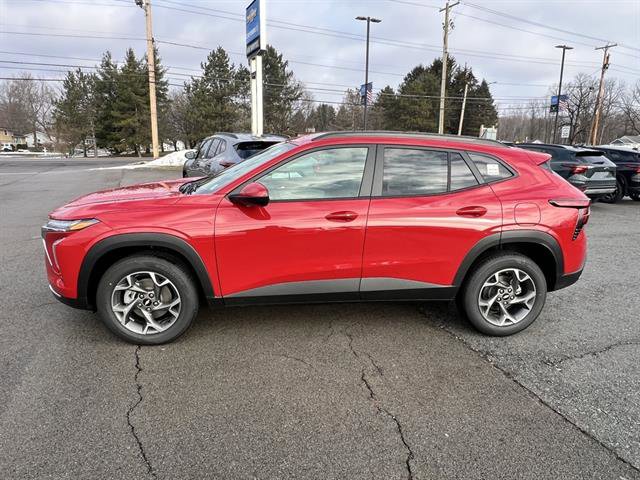 New 2026 Chevrolet Trax LT w/ Driver Confidence Package image 2