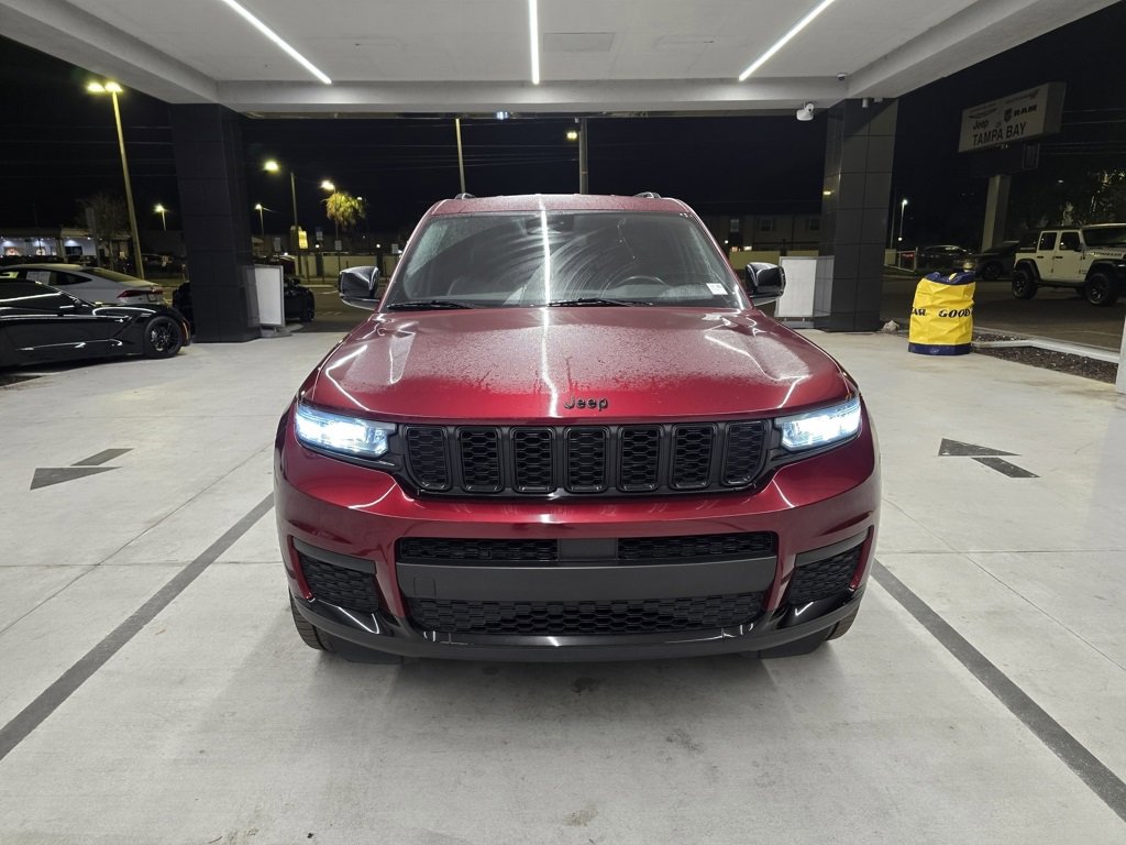 Used 2022 Jeep Grand Cherokee L Laredo image 8