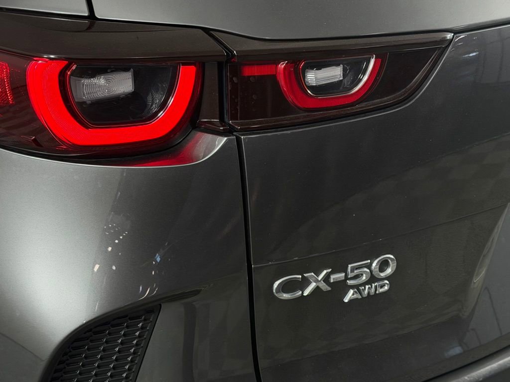 Used 2023 MAZDA CX-50 2.5 S w/ Preferred Plus Pkg image 11