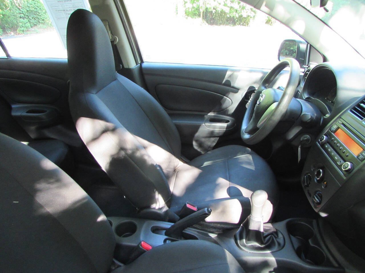 Used 2015 Nissan Versa S FWD image 25