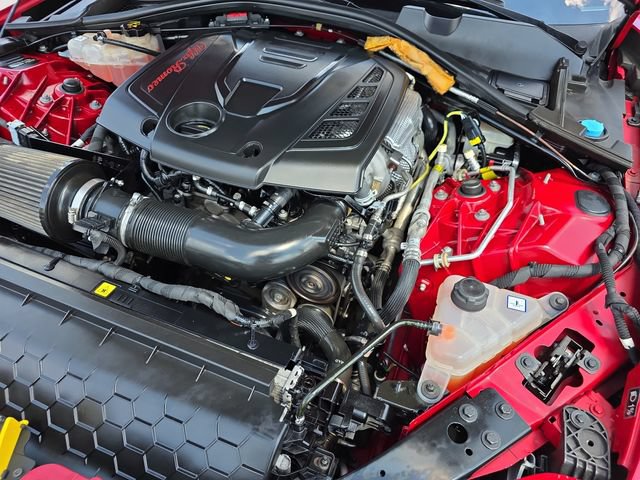 Used 2019 Alfa Romeo Giulia AWD w/ Cold Weather Package image 31