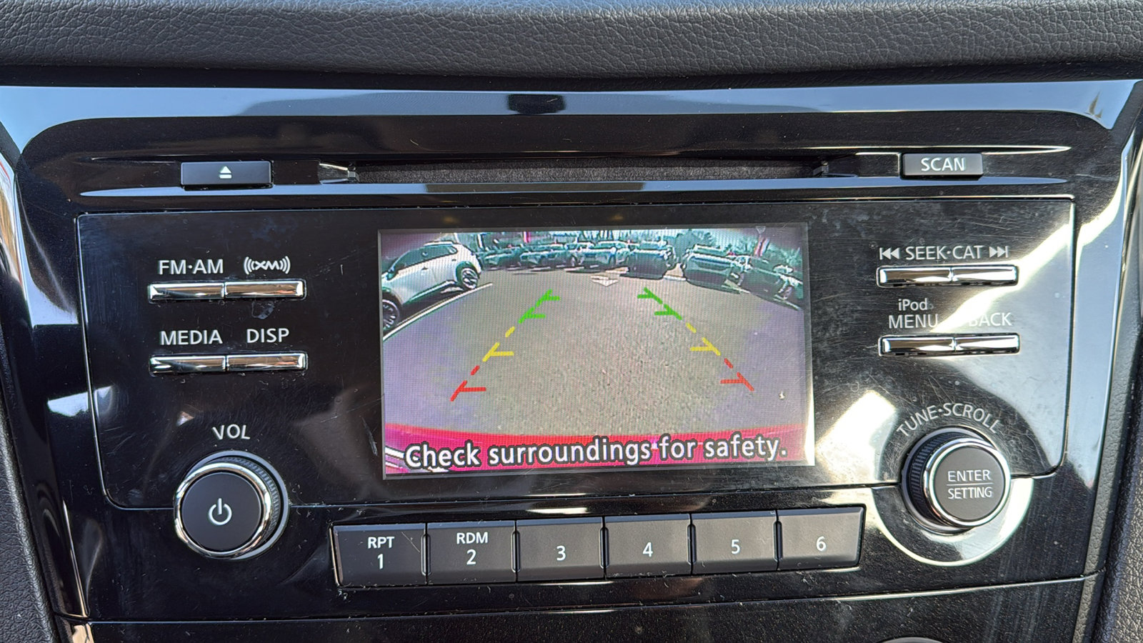 Used 2018 Nissan Rogue Sport S image 13