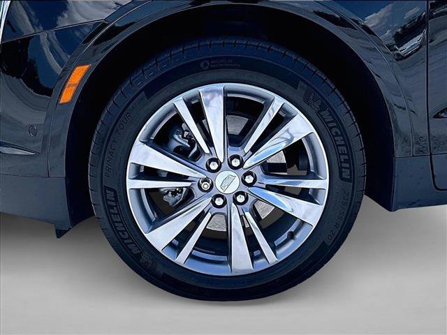Certified 2024 Cadillac XT5 Premium Luxury w/ Technology Package FWD image 10