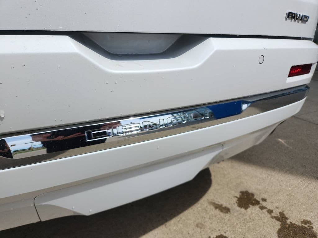 Certified 2022 GMC Acadia Denali w/ Denali Technology Package AWD/4WD image 38