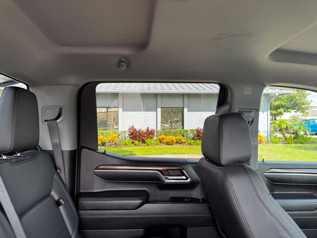 Used 2024 Chevrolet Silverado 1500 LT Trail Boss w/ Protection Package AWD/4WD image 14