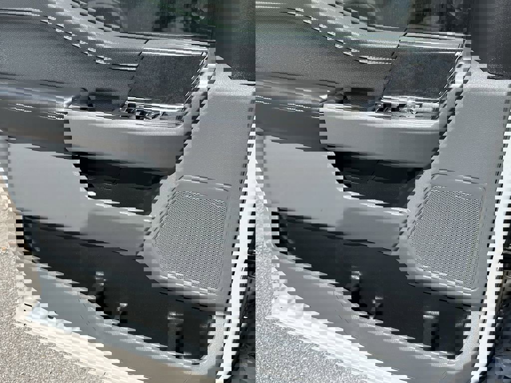 Used 2025 Ford F150 XLT w/ Equipment Group 301A Standard image 20