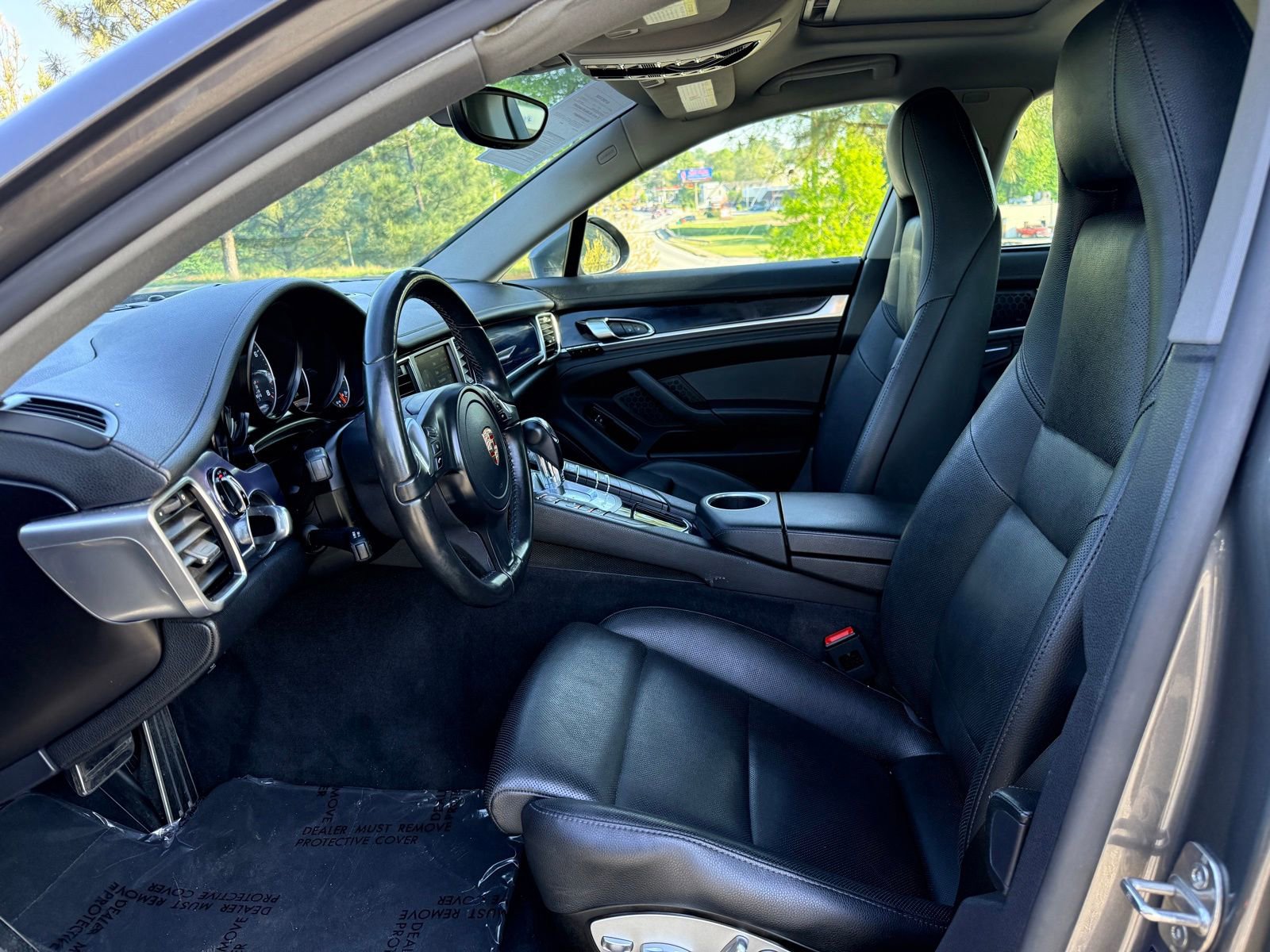 Used 2015 Porsche Panamera 4 image 35