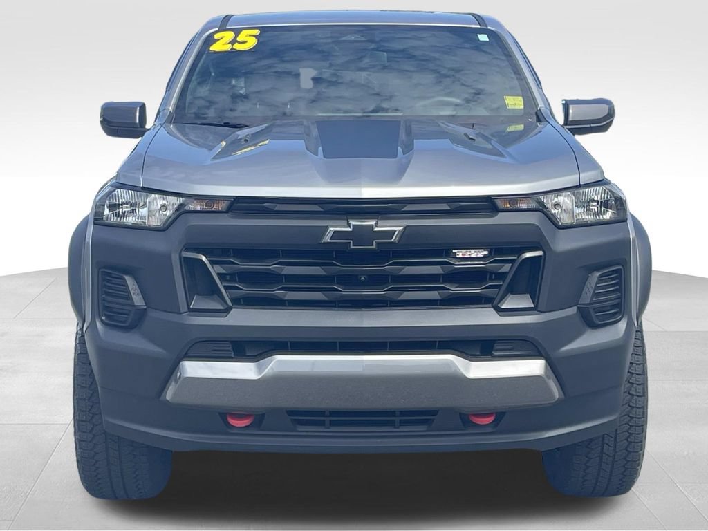 Used 2025 Chevrolet Colorado Trail Boss AWD/4WD image 9