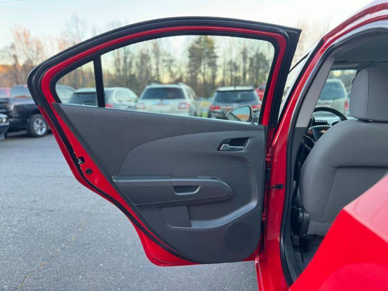 Used 2012 Chevrolet Sonic LT FWD image 11