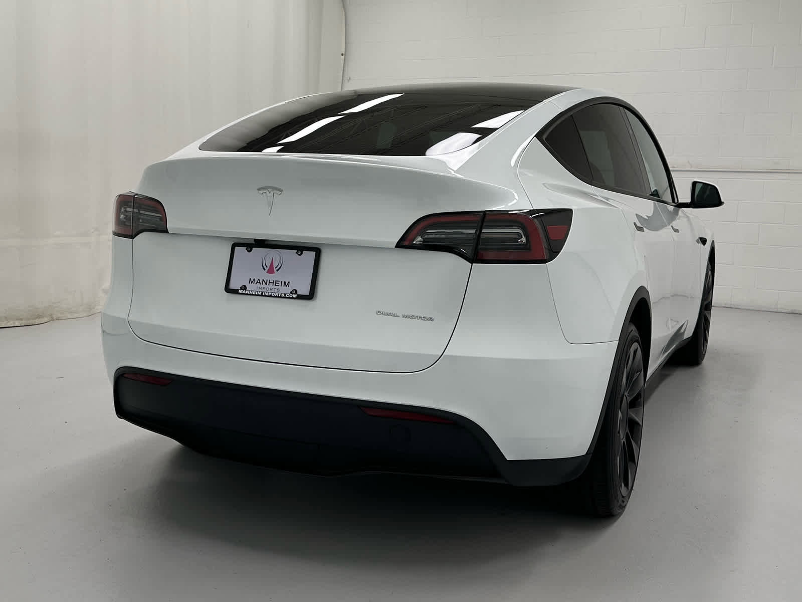 Used 2023 Tesla Model Y Long Range image 6