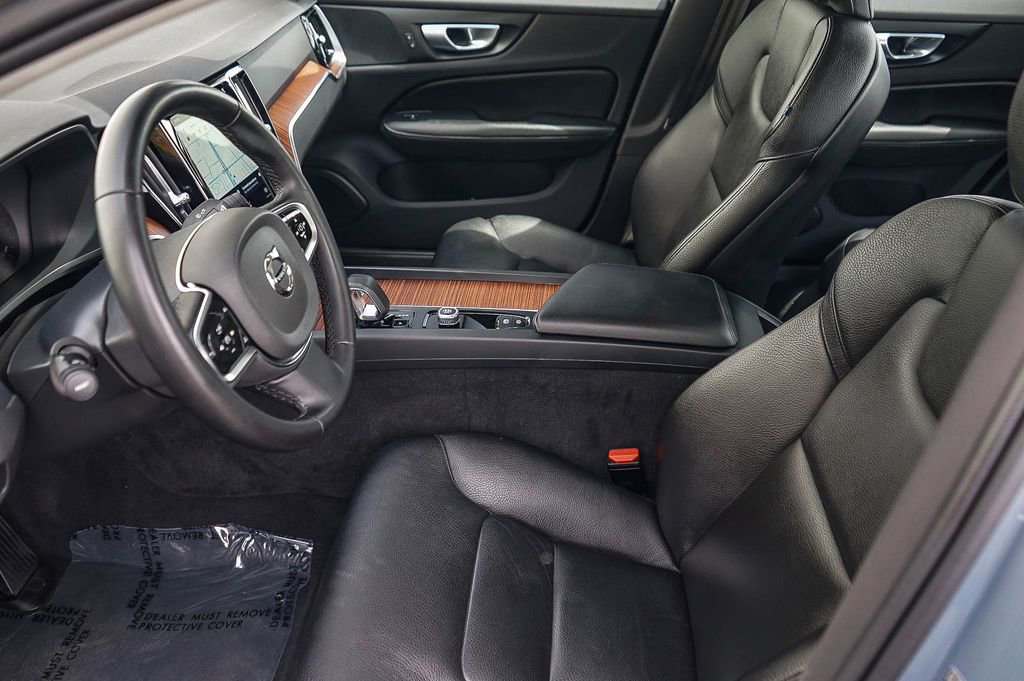 Used 2024 Volvo S60 B5 Plus image 17