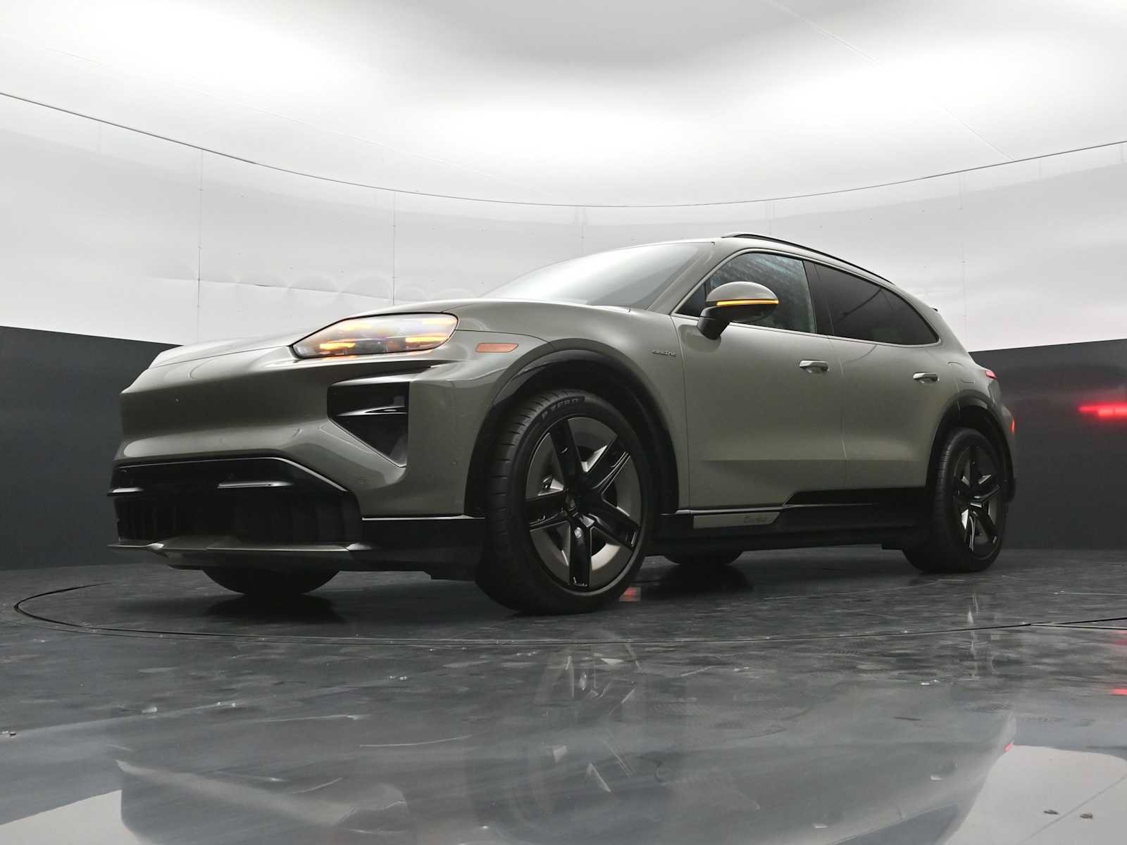New 2026 Porsche Cayenne Turbo AWD/4WD image 45