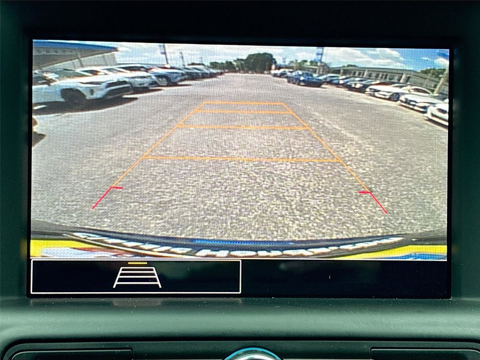 Used 2023 GMC Terrain SLE w/ Driver Convenience Package AWD/4WD image 15