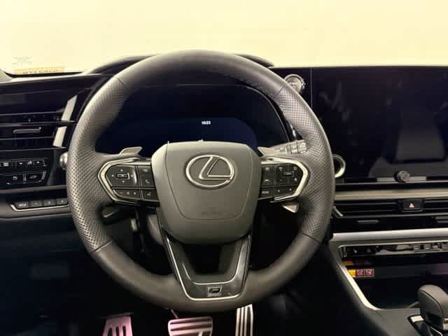 New 2026 Lexus TX 500h AWD image 24
