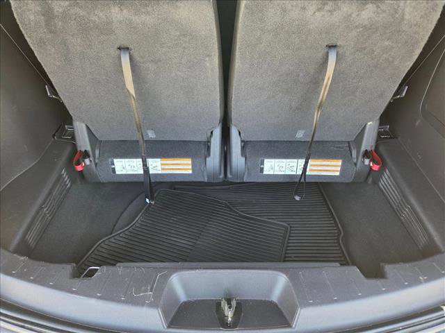 Used 2015 Ford Explorer XLT w/ Equipment Group 202A AWD/4WD image 6