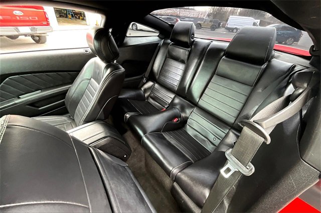 Used 2013 Ford Mustang Premium image 27