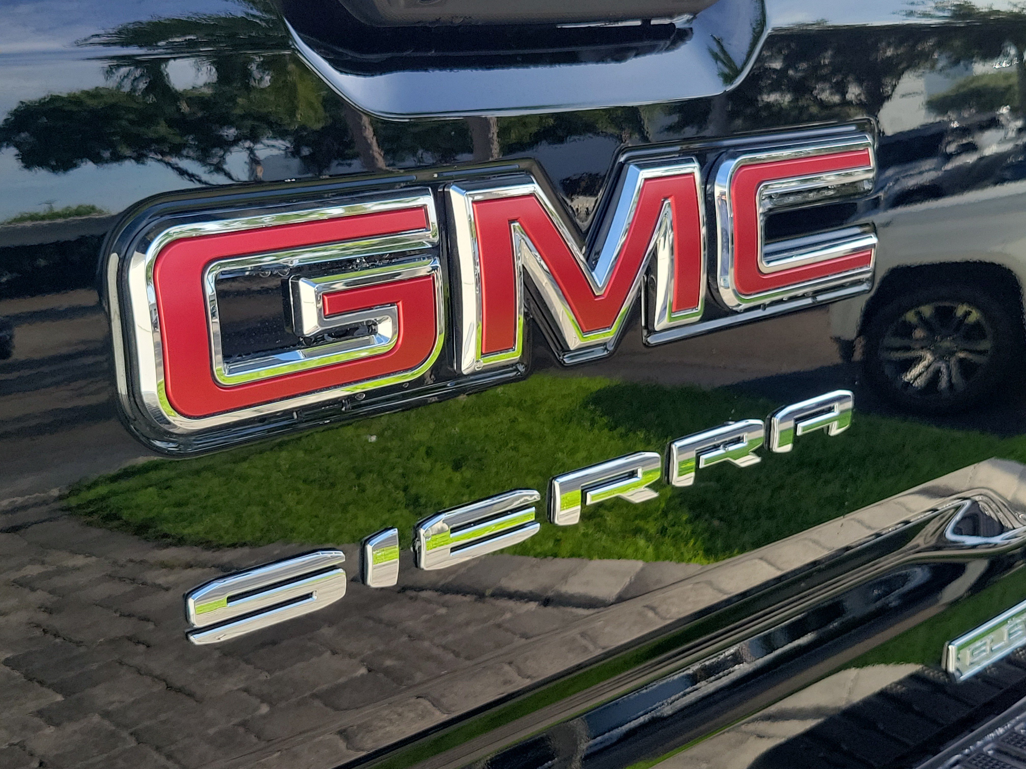 New 2026 GMC Sierra 1500 Elevation w/ Preferred Package AWD/4WD image 8