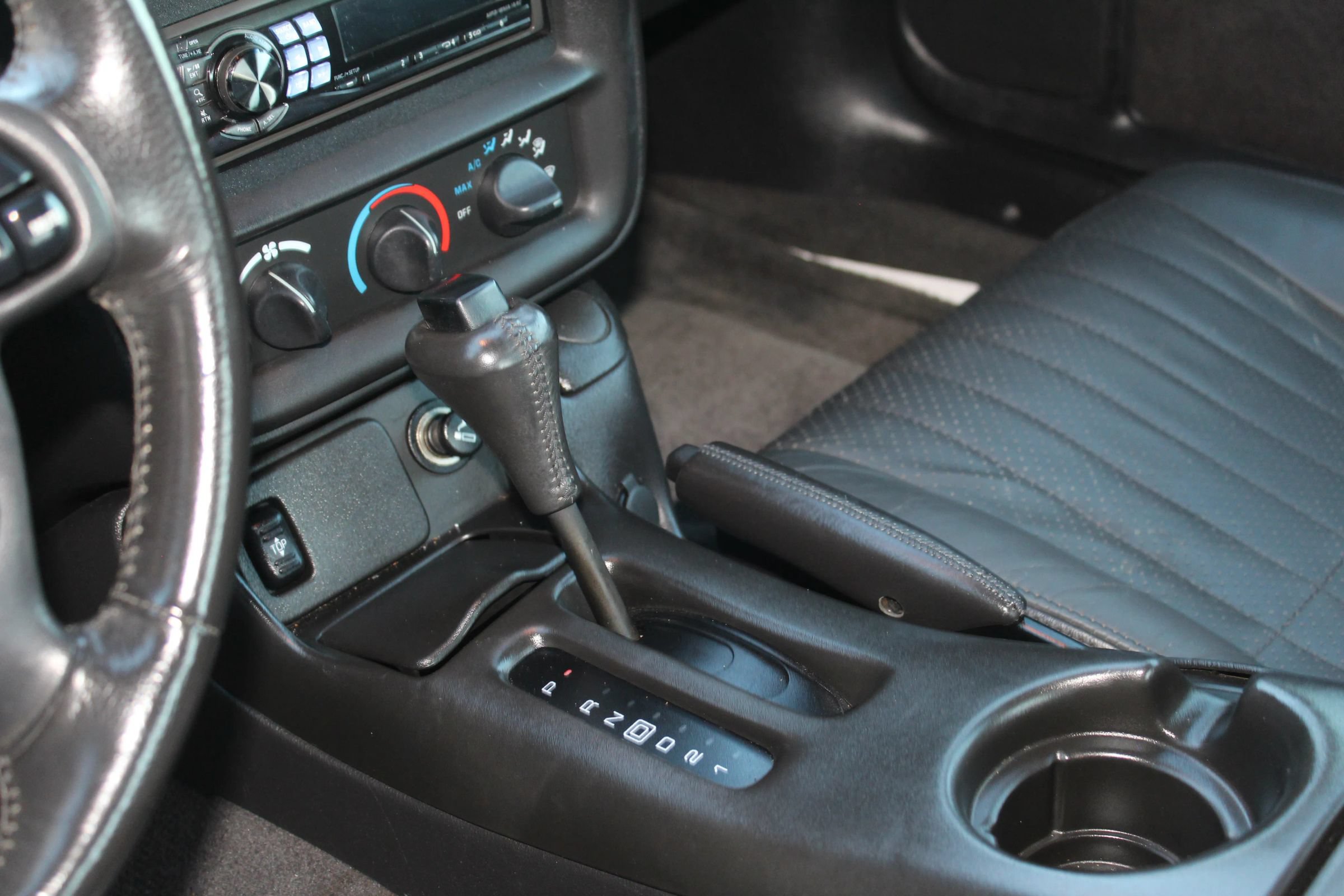 Used 2000 Chevrolet Camaro Z28 RWD image 19