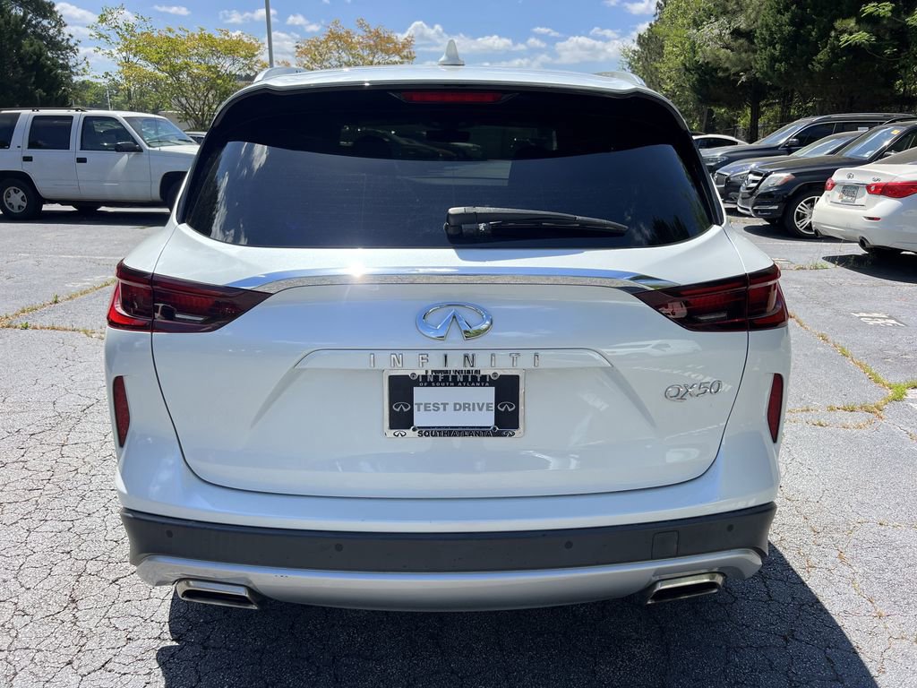 Used 2023 INFINITI QX50 Luxe FWD image 4